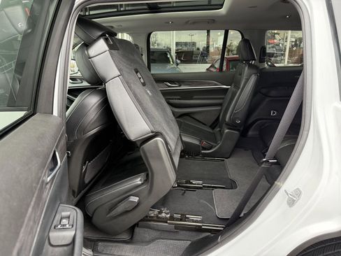 Used 2023 Jeep Grand Cherokee L Limited image 37