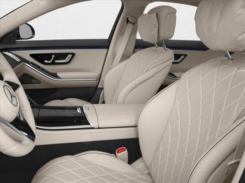 New 2025 Mercedes-Benz S 580 4MATIC Sedan image 6