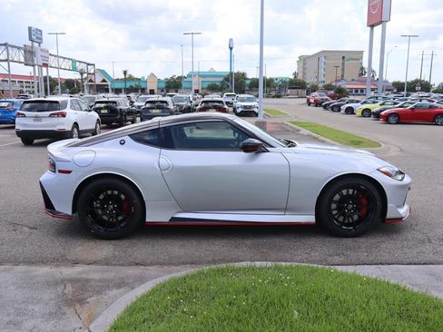 New 2025 Nissan Z NISMO w/ Floor Mat Package image 11