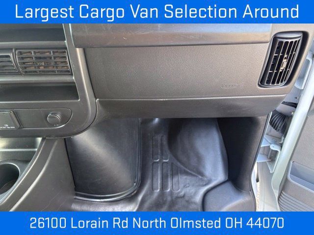 Used 2025 GMC Savana 2500 w/ Driver Convenience Package RWD image 21