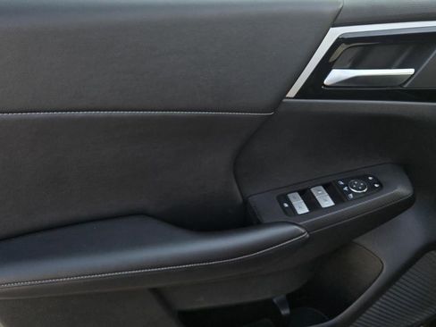 Used 2024 Mitsubishi Outlander SE image 20