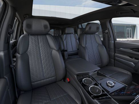 New 2026 Cadillac Escalade IQ Sport 1 w/ LPO, ONYX Package AWD/4WD image 17
