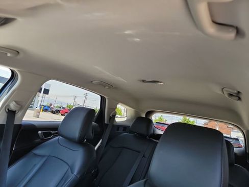 Used 2023 Kia Sportage EX FWD image 18