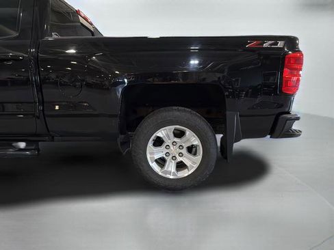 Used 2018 Chevrolet Silverado 1500 LT w/ All Star Edition AWD/4WD image 34