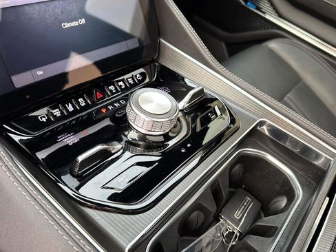 Used 2023 Jeep Grand Wagoneer Series II image 24