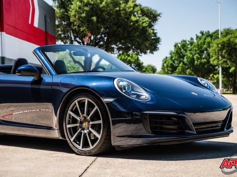 Used 2018 Porsche 911 Carrera RWD image 41