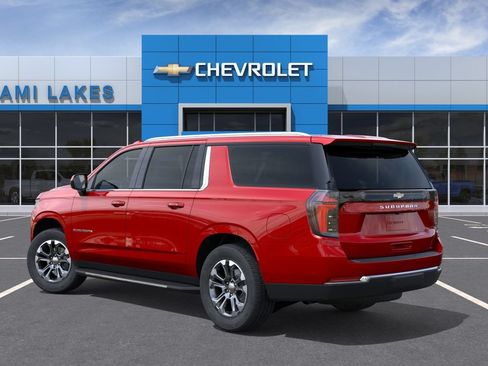 New 2026 Chevrolet Suburban LS RWD image 3
