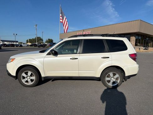 Used 2013 Subaru Forester 2.5X w/ Popular Pkg 1 AWD/4WD image 2
