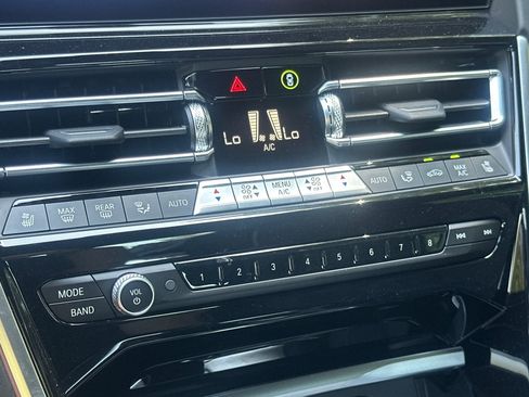 New 2026 BMW 840i Convertible image 16