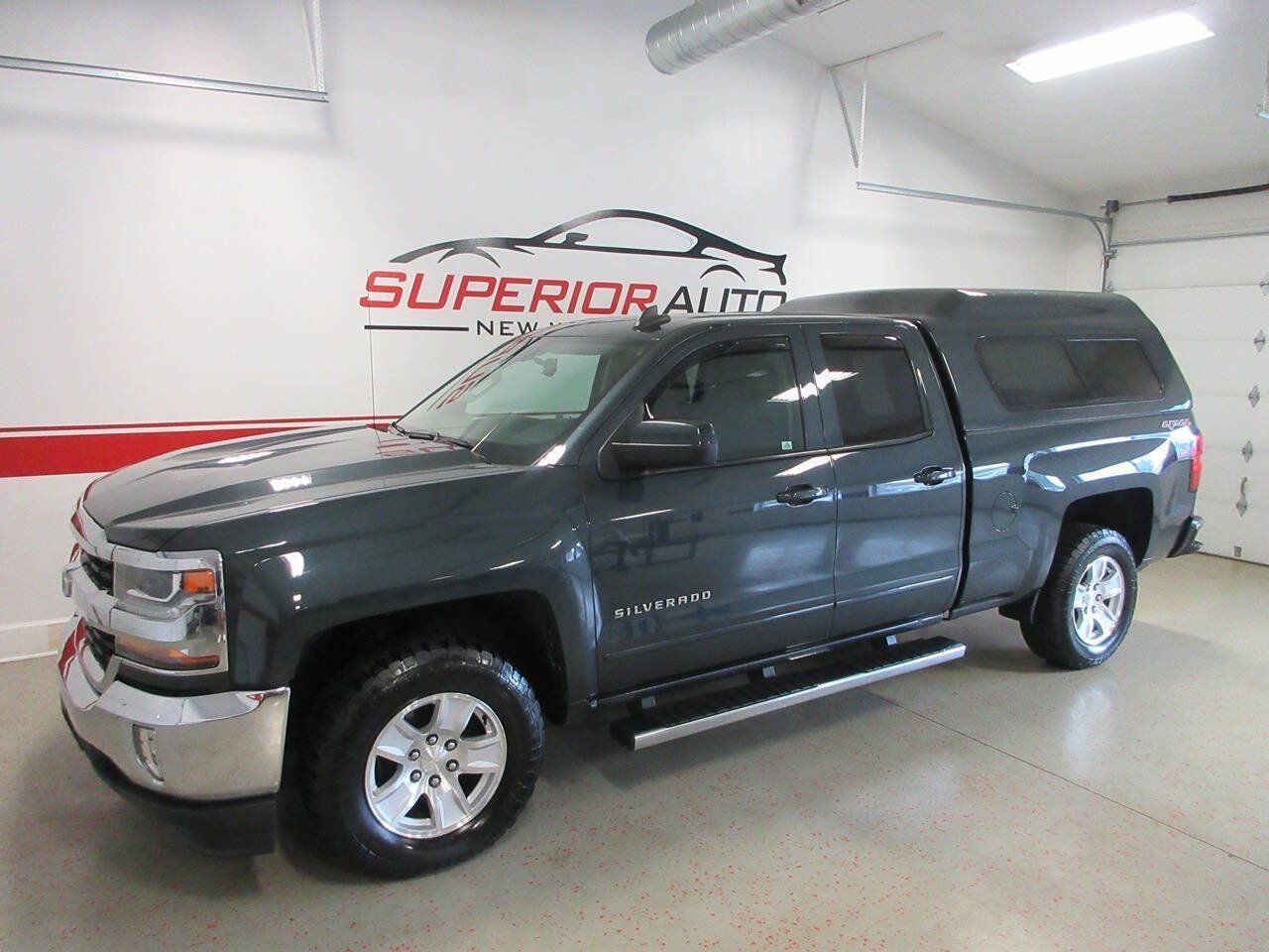 Used 2017 Chevrolet Silverado 1500 LT w/ All Star Edition AWD/4WD image 2