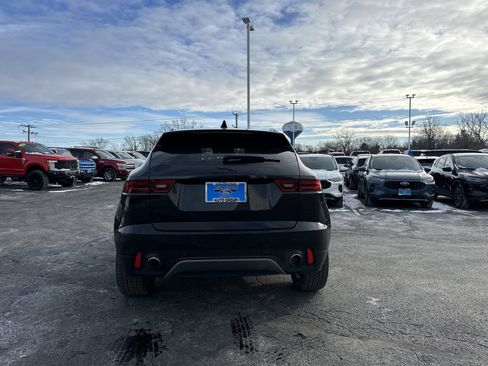Used 2022 Jaguar E-PACE SE image 4