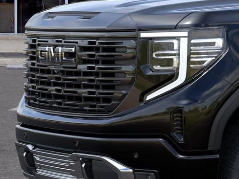 New 2026 GMC Sierra 1500 Denali Ultimate w/ LPO, Black Badging Package AWD/4WD image 13