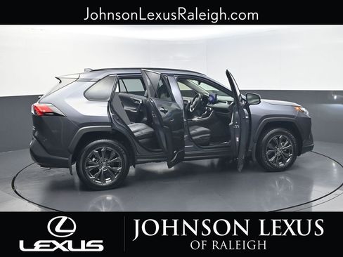 Used 2023 Toyota RAV4 Limited image 31