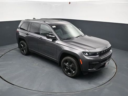 New 2026 Jeep Grand Cherokee Limited AWD/4WD image 45
