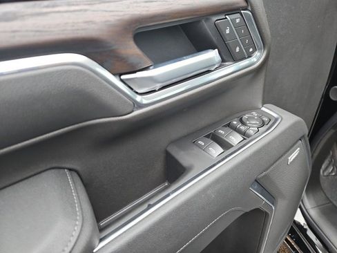 New 2026 GMC Sierra 2500 SLT w/ SLT Convenience Package image 23