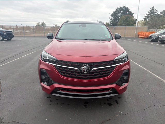 Used 2020 Buick Encore GX Essence w/ Experience Buick Package FWD image 3