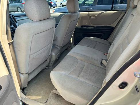 Used 2003 Toyota Highlander 4WD V6 image 7