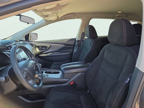 Used 2019 Nissan Murano S FWD image 12