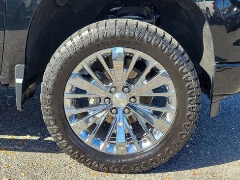 Used 2023 Chevrolet Silverado 1500 RST image 6