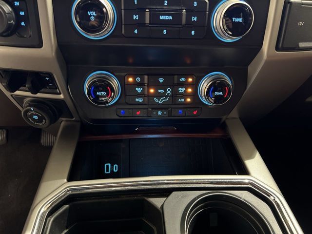 Used 2020 Ford F250 King Ranch w/ FX4 Off-Road Package AWD/4WD image 17