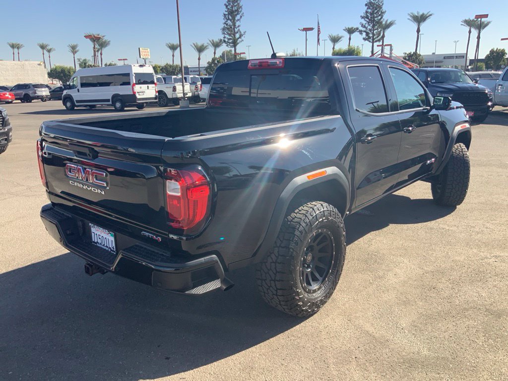 Used 2026 GMC Canyon AT4 w/ AT4 Premium Package AWD/4WD image 8