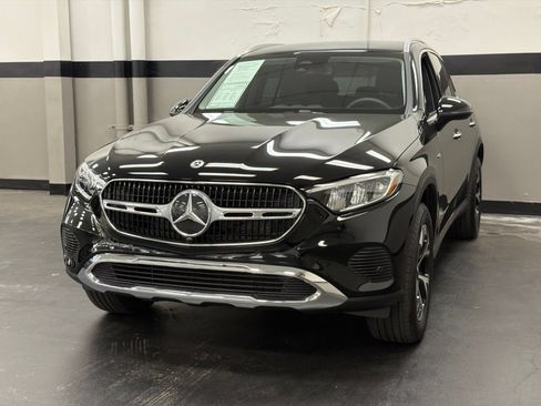Certified 2025 Mercedes-Benz GLC 350e 4MATIC image 5