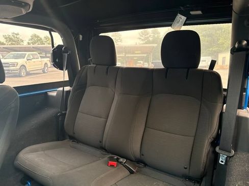 Used 2021 Jeep Wrangler Sport AWD/4WD image 10