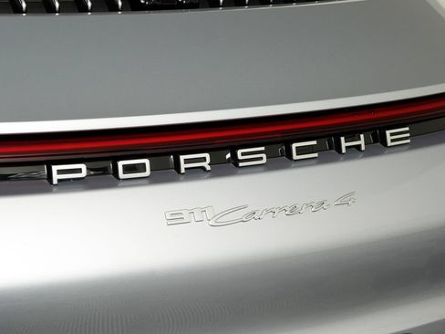 Certified 2022 Porsche 911 Carrera 4 AWD/4WD image 13