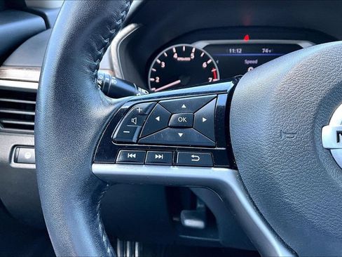 Used 2020 Nissan Altima 2.5 SL FWD image 10