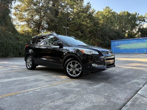 Used 2015 Ford Escape Titanium AWD/4WD image 2