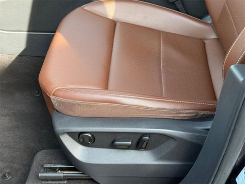 Used 2022 Volkswagen Atlas SE w/ Panoramic Sunroof Package image 22