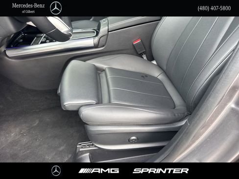 Used 2025 Mercedes-Benz GLA 250 4MATIC w/ Winter Package image 15