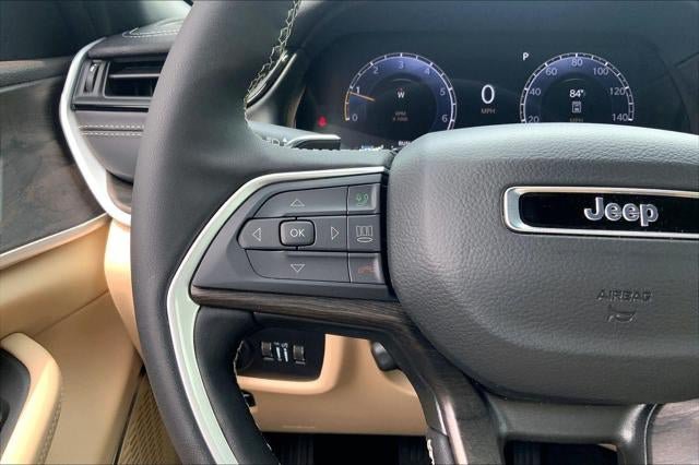 New 2026 Jeep Grand Cherokee Limited w/ Luxury Tech Group II AWD/4WD image 42