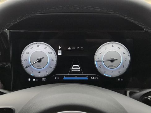 New 2026 Hyundai Elantra Limited FWD image 9