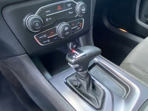 Used 2018 Dodge Charger SXT Plus w/ Blacktop Package image 22