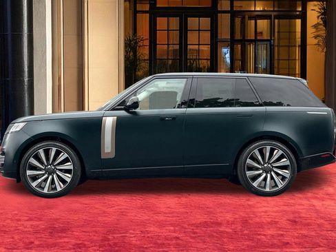 New 2026 Land Rover Range Rover SV AWD/4WD image 2