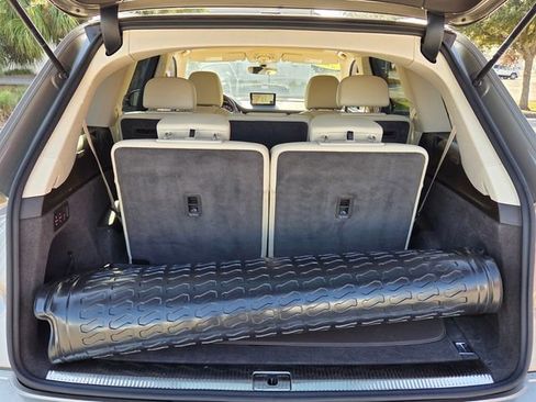 Used 2017 Audi Q7 3.0T Prestige image 13