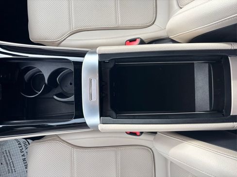 Used 2023 Mercedes-Benz GLC 300 image 22