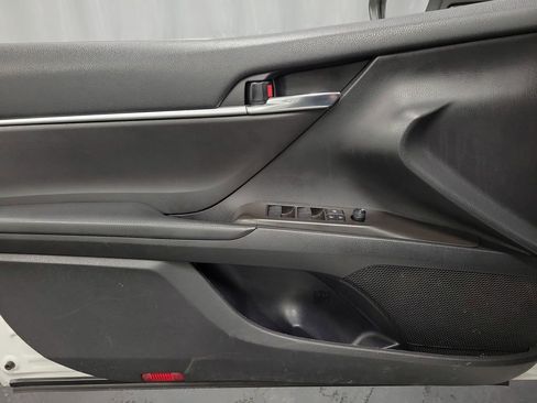 Used 2023 Toyota Camry SE FWD image 22