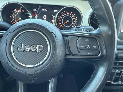 Used 2021 Jeep Wrangler Unlimited Islander image 17