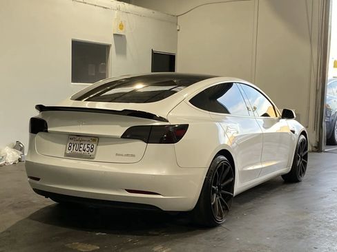 Used 2020 Tesla Model 3 Performance image 4