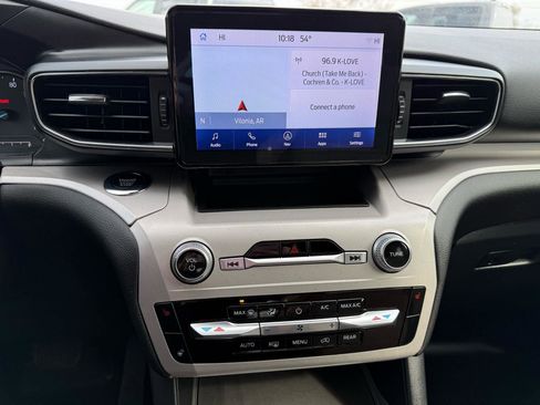 Used 2023 Ford Explorer XLT w/ Equipment Group 202A image 31