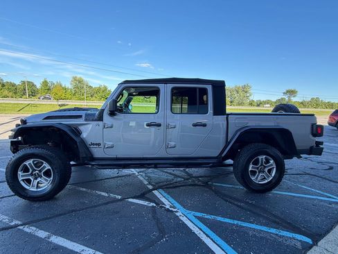 Used 2020 Jeep Gladiator Sport w/ Quick Order Package 24S AWD/4WD image 3