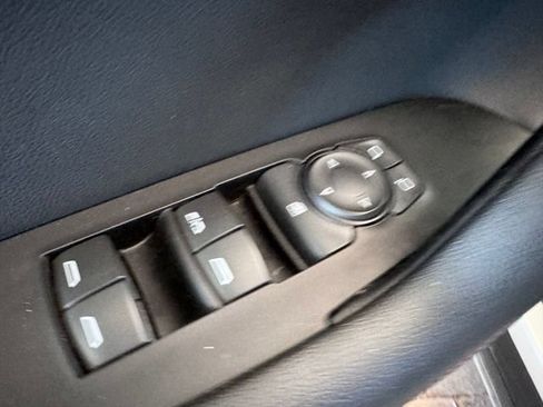 Used 2021 Chevrolet Blazer RS w/ Enhanced Convenience Package FWD image 10
