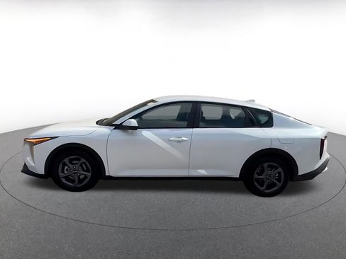 Used 2025 Kia K4 FWD image 9