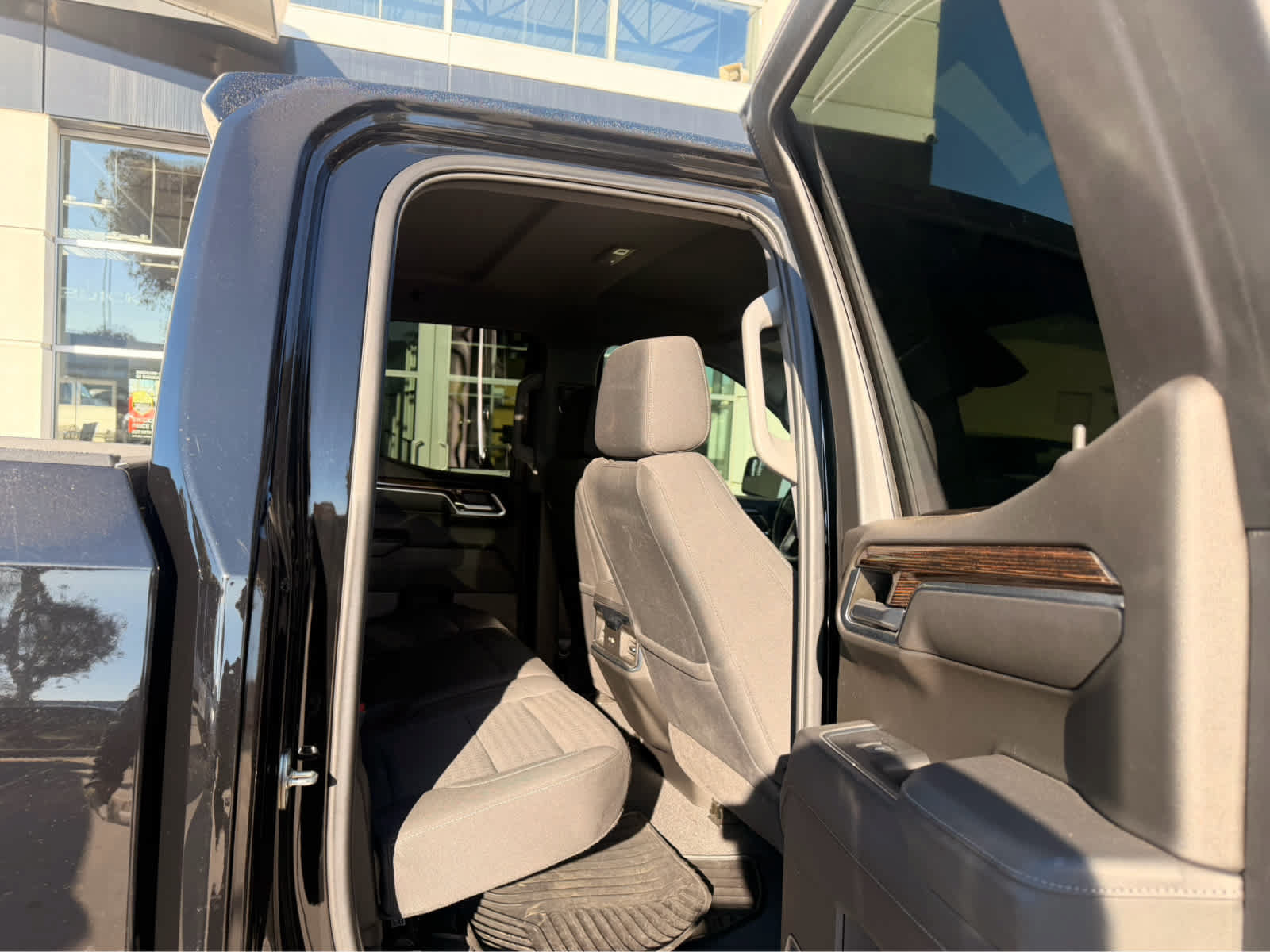 Used 2023 GMC Sierra 1500 Elevation w/ Preferred Package RWD image 6