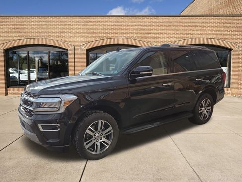 Used 2024 Ford Expedition Limited image 8