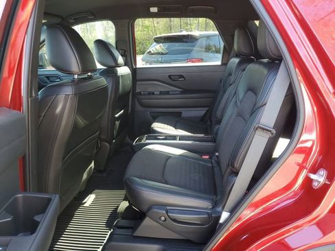 Certified 2023 Nissan Pathfinder Rock Creek image 10