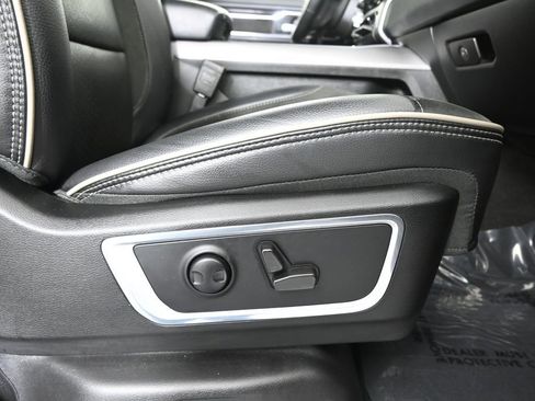 Used 2022 RAM 1500 Laramie image 15