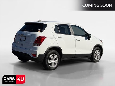 Used 2021 Chevrolet Trax LS w/ Tint and Cruise Package image 7